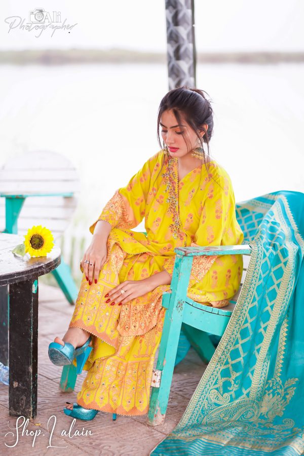 NUR — Three Piece Suit