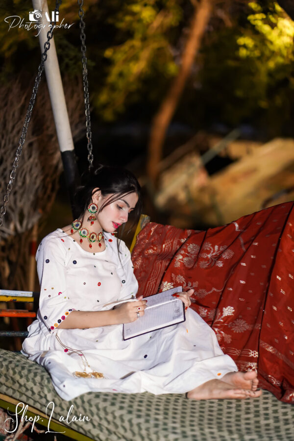 Jharoka-Three Piece Suit