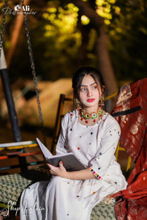 Jharoka-Three Piece Suit