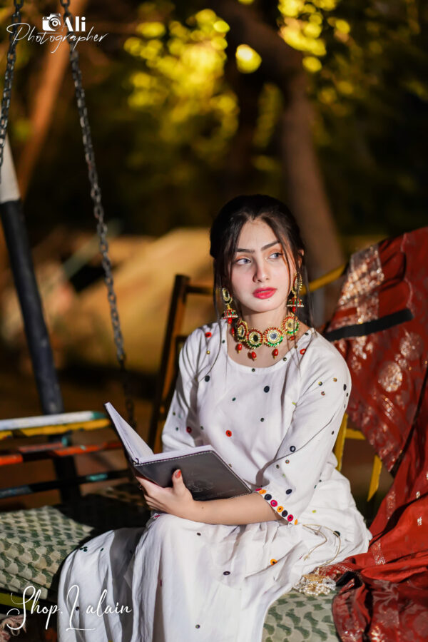 Jharoka-Three Piece Suit